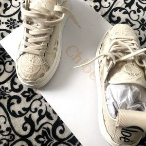 Chloe lace Sneakers